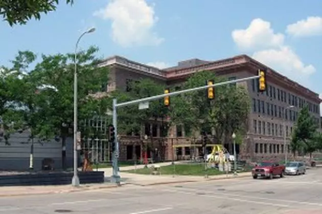 Sidewalk Arts Festival Is Saturday in Sioux Falls