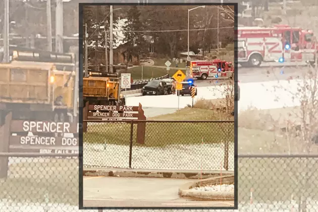 Crash in Sioux Falls Monday Shuts Down Cliff Avenue