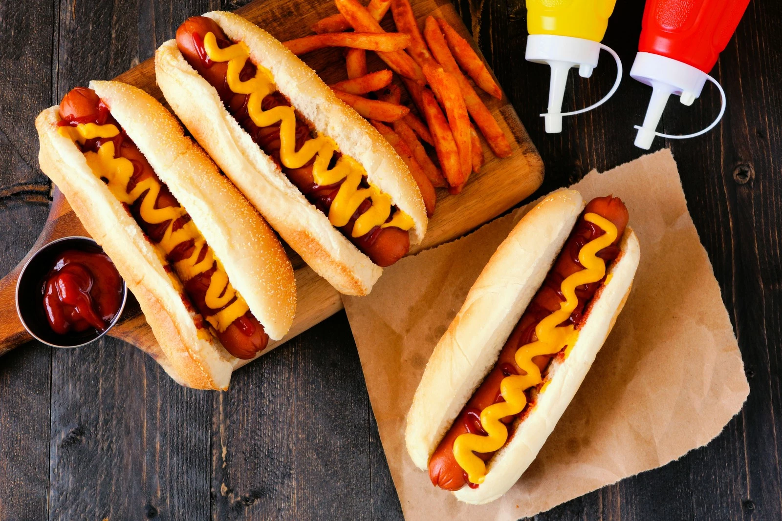 Is This Really The Right Way To Eat A Hot Dog?