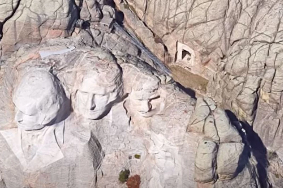 Inside The Secret Chamber On Top Of Mount Rushmore inside-the-secret-chamber-on-top-of-mount-rushmore