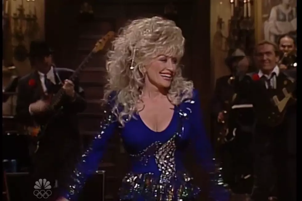 Remember When Dolly Parton Hosted & Performed On 'SNL?'