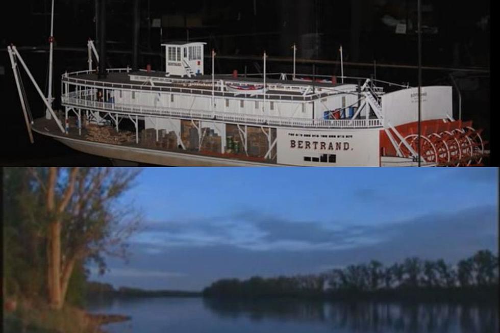 This Giant Steamboat Ship Lies at the Bottom of an Iowa River