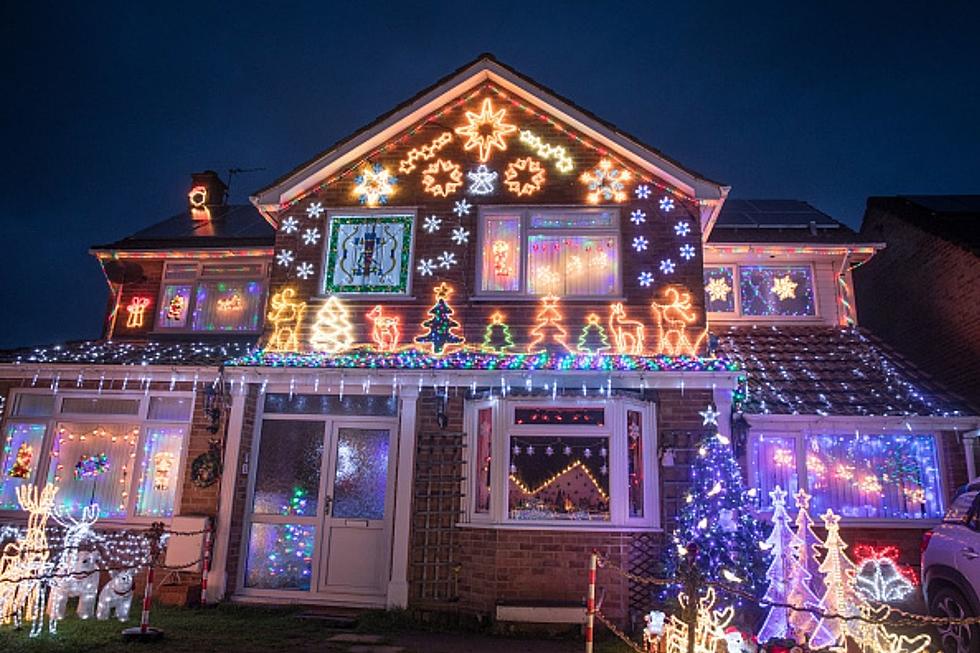 Can You Keep Your Christmas Lights Up All Year In Sioux Falls?