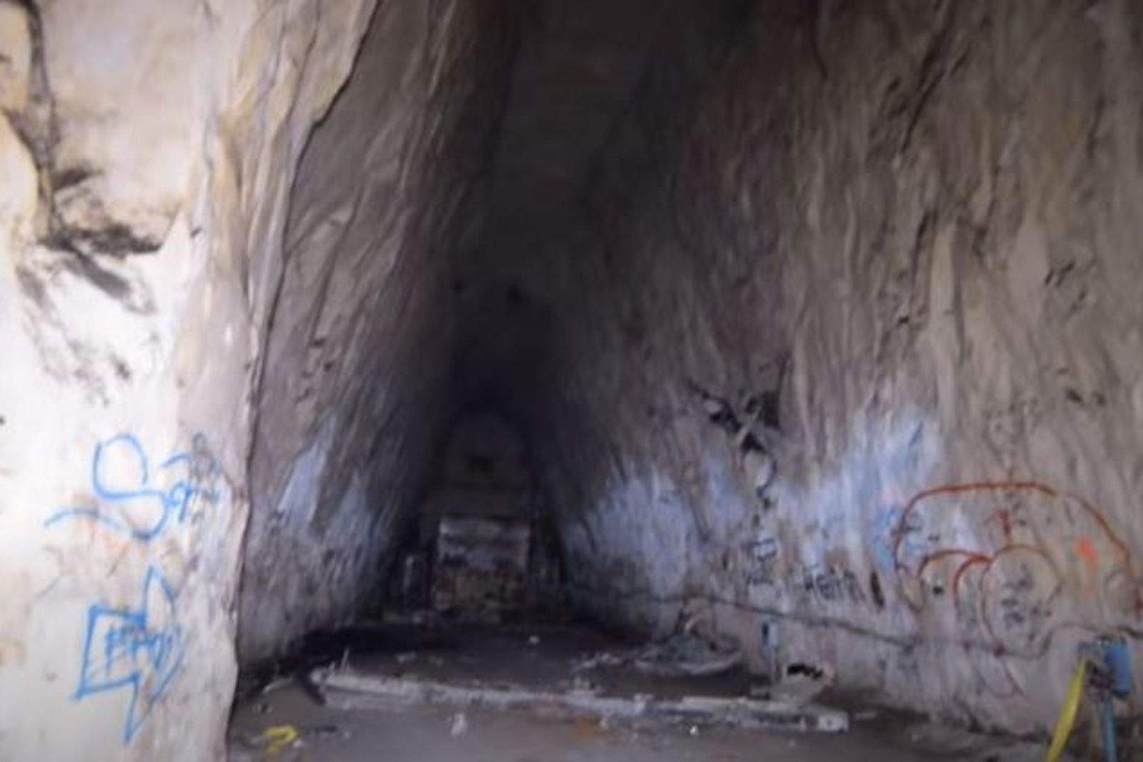 This Minnesota Tunnel is Known as the 'Tunnel of Terror'
