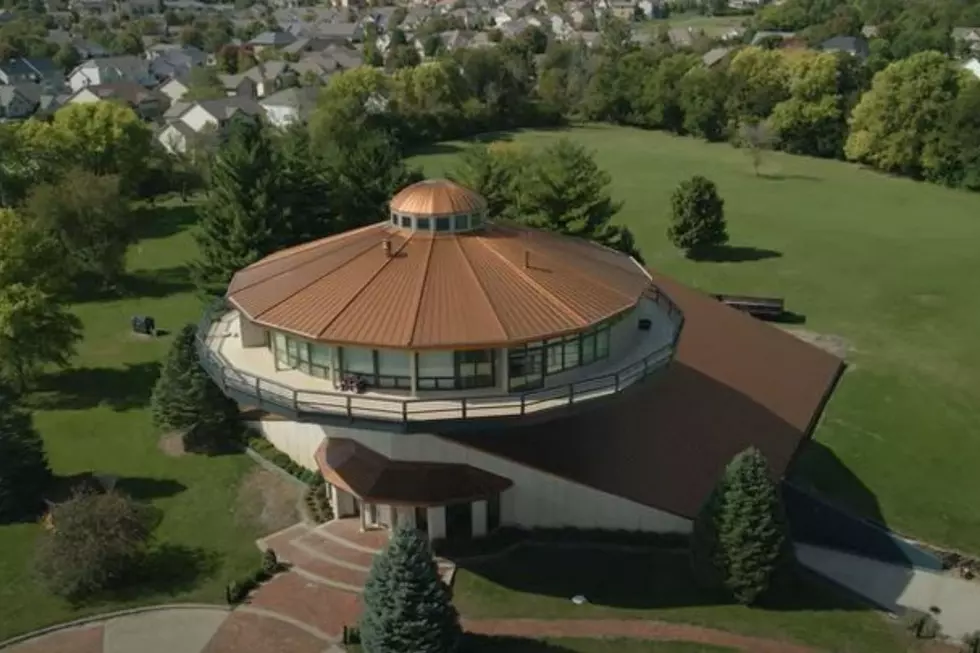 Have You Seen This Giant 'Spaceship House' in Iowa?