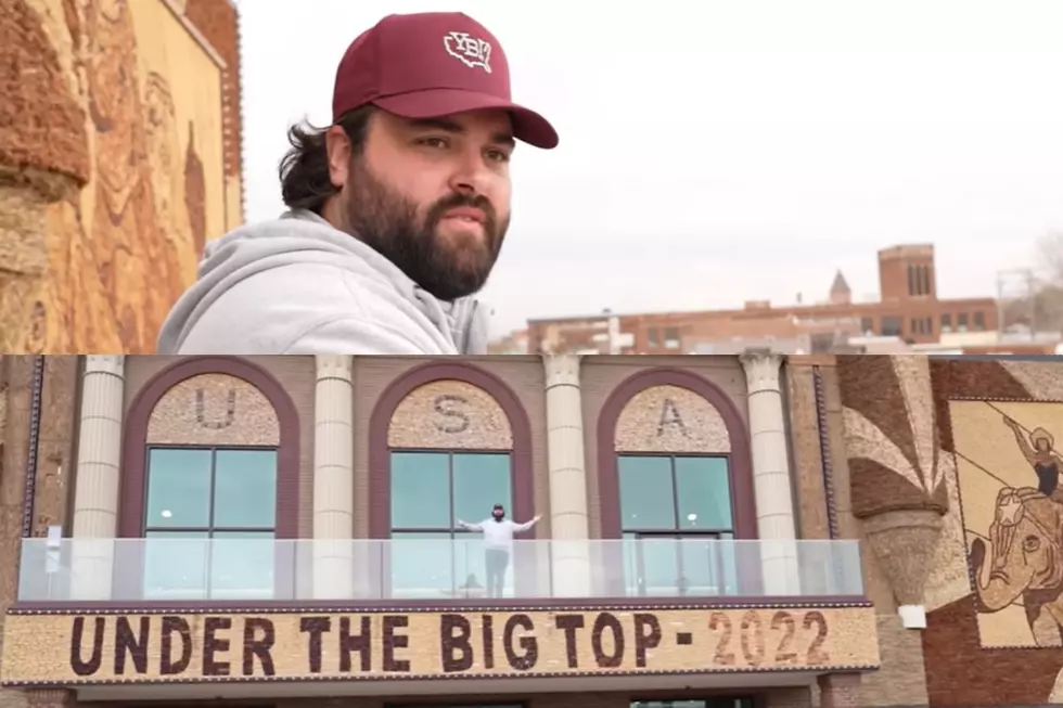 That Time the &#8216;You Betcha&#8217; Guy Visited South Dakota&#8217;s Corn Palace