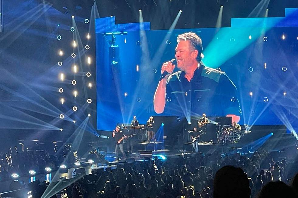 Blake Shelton Pulls Out All The Stops For Sioux Falls Crowd