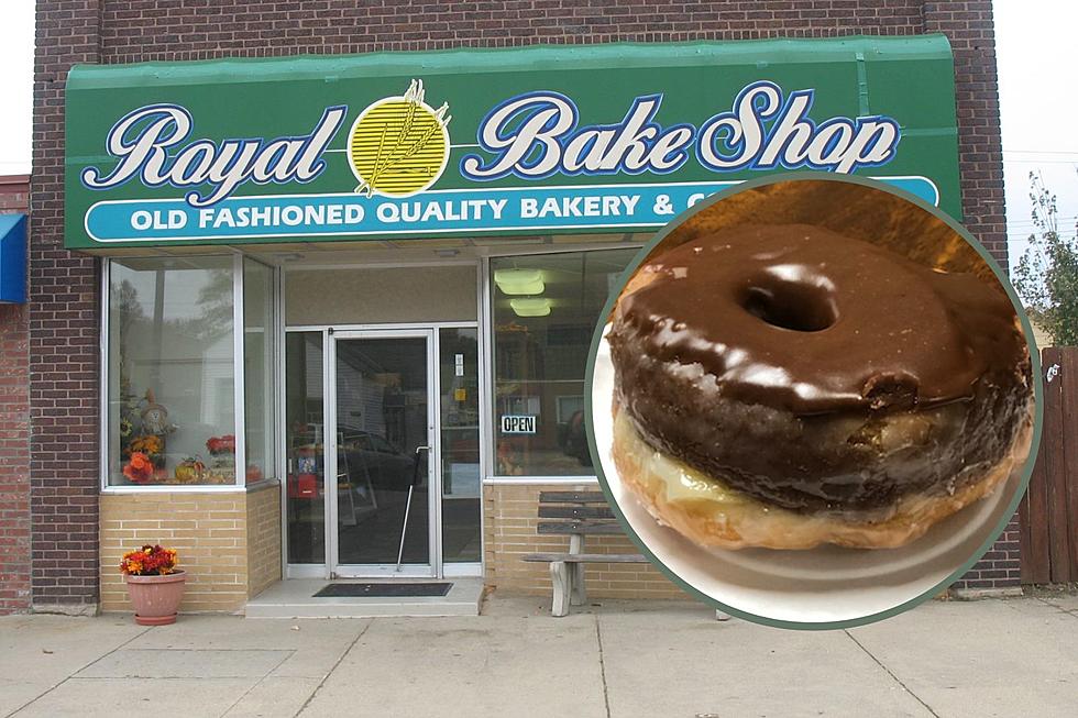 Are America's Greatest Donuts in South Dakota, Iowa, & Minnesota?