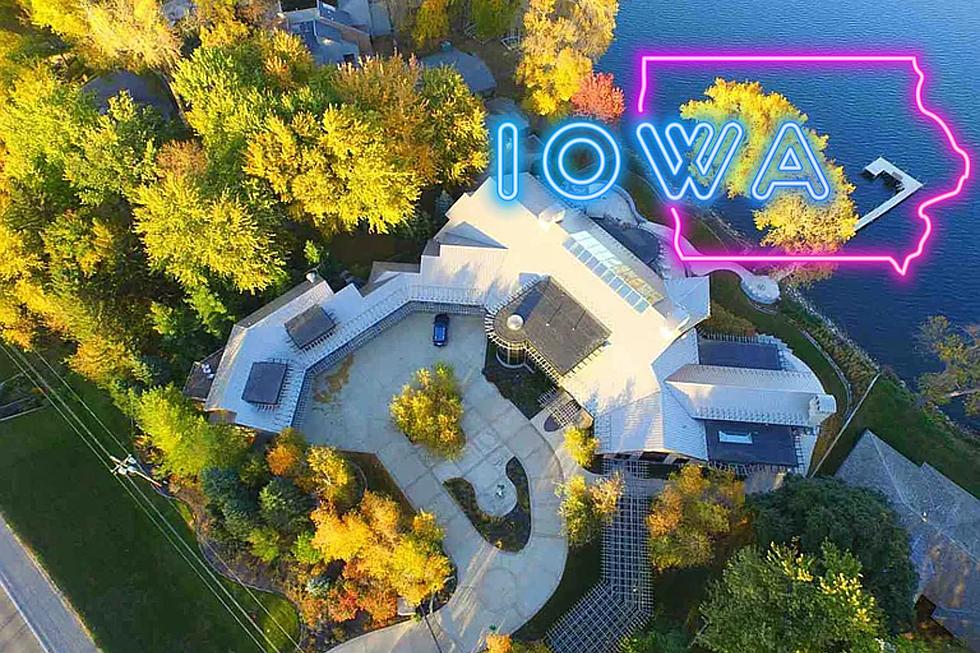 Insane Iowa House On The Market At An Outrageous Price