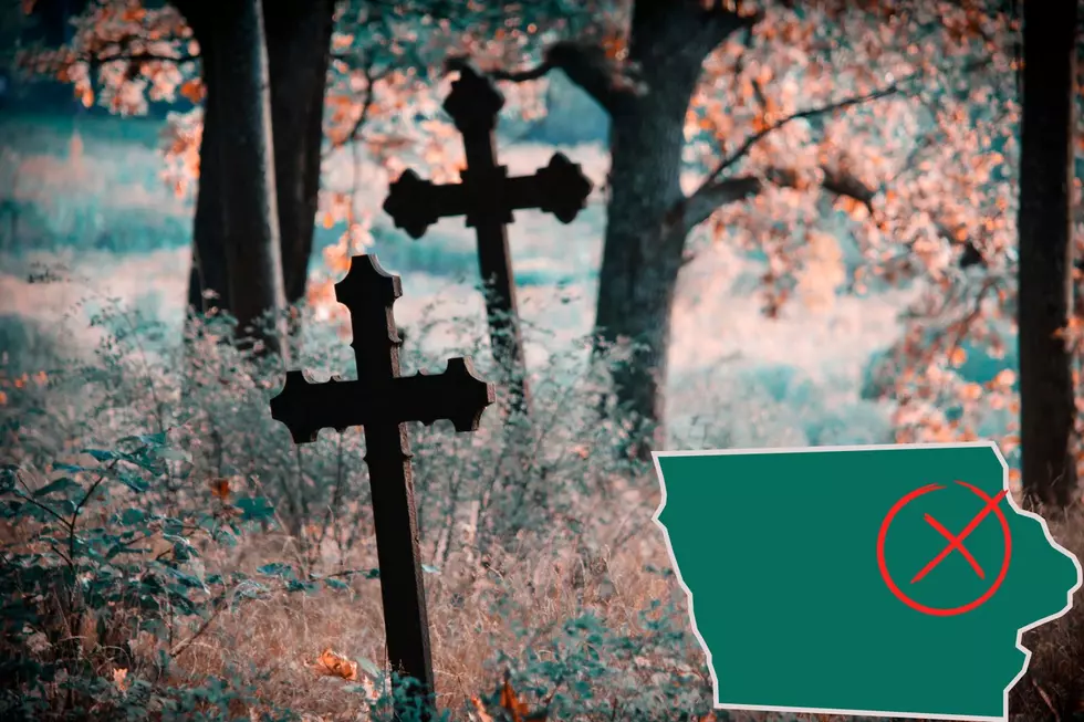 Iowa’s Oldest Cemetery is Older Than You Think
