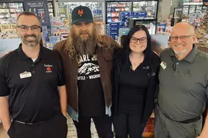 Country Star Chris Stapleton Surprises Sioux Falls Liquor Shop