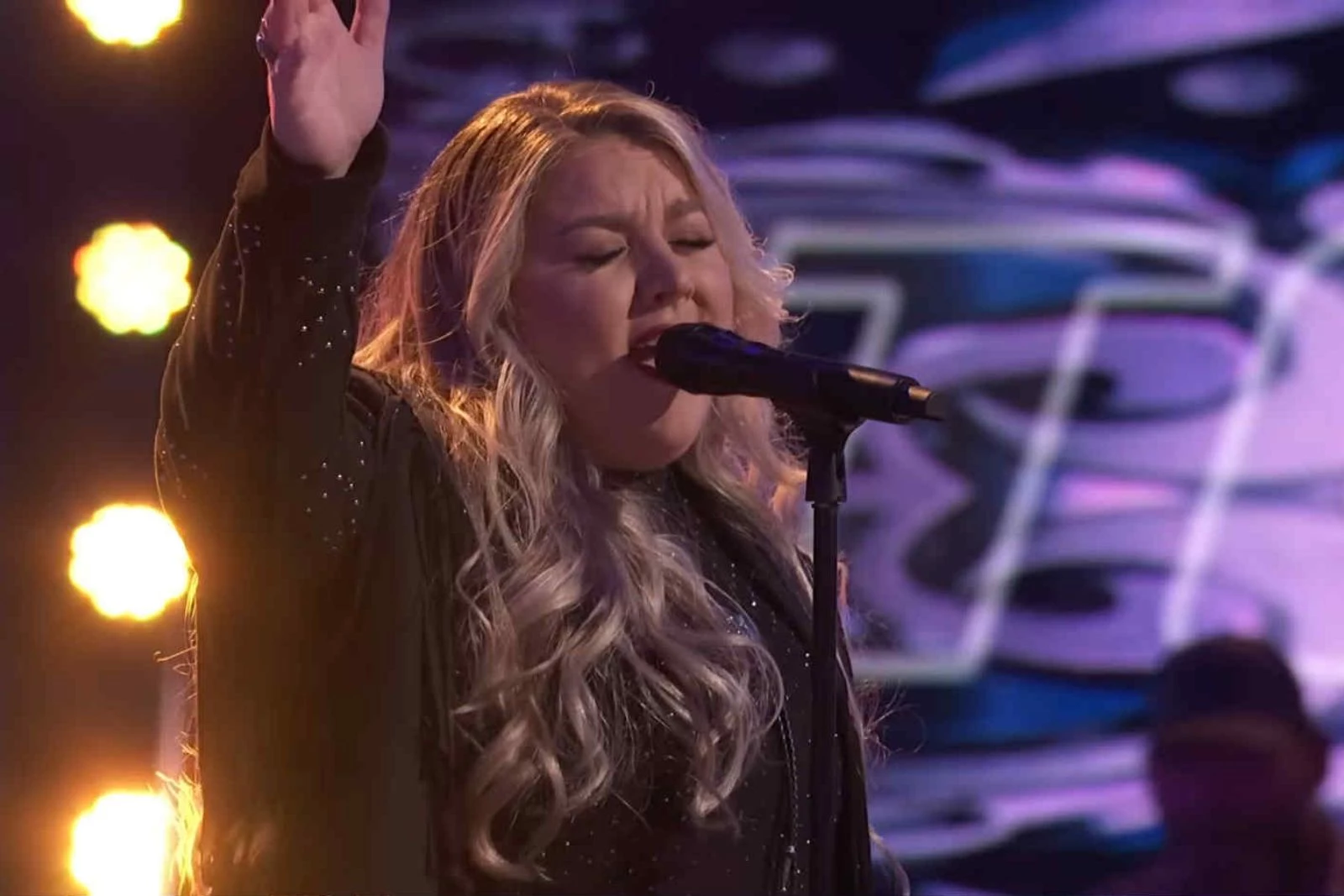 Emotional Journey Ends For Strong Minnesota Singer on 'The Voice'