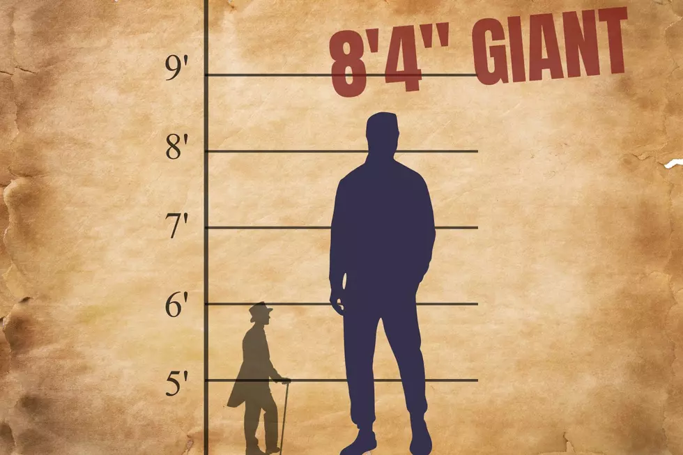 The 8-Foot Giant Who Once Roamed the Streets of a Tiny Iowa Town