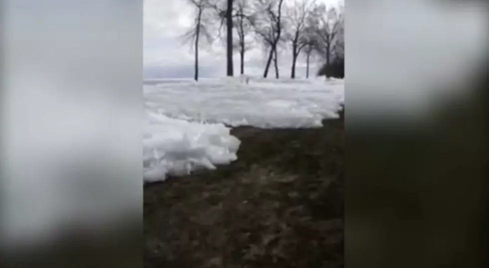 Watch Ice Waves Come Ashore in Minnesota [VIDEO]