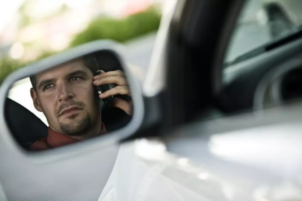 Listen To This Hilarious Voicemail From a Witness to a Traffic Accident