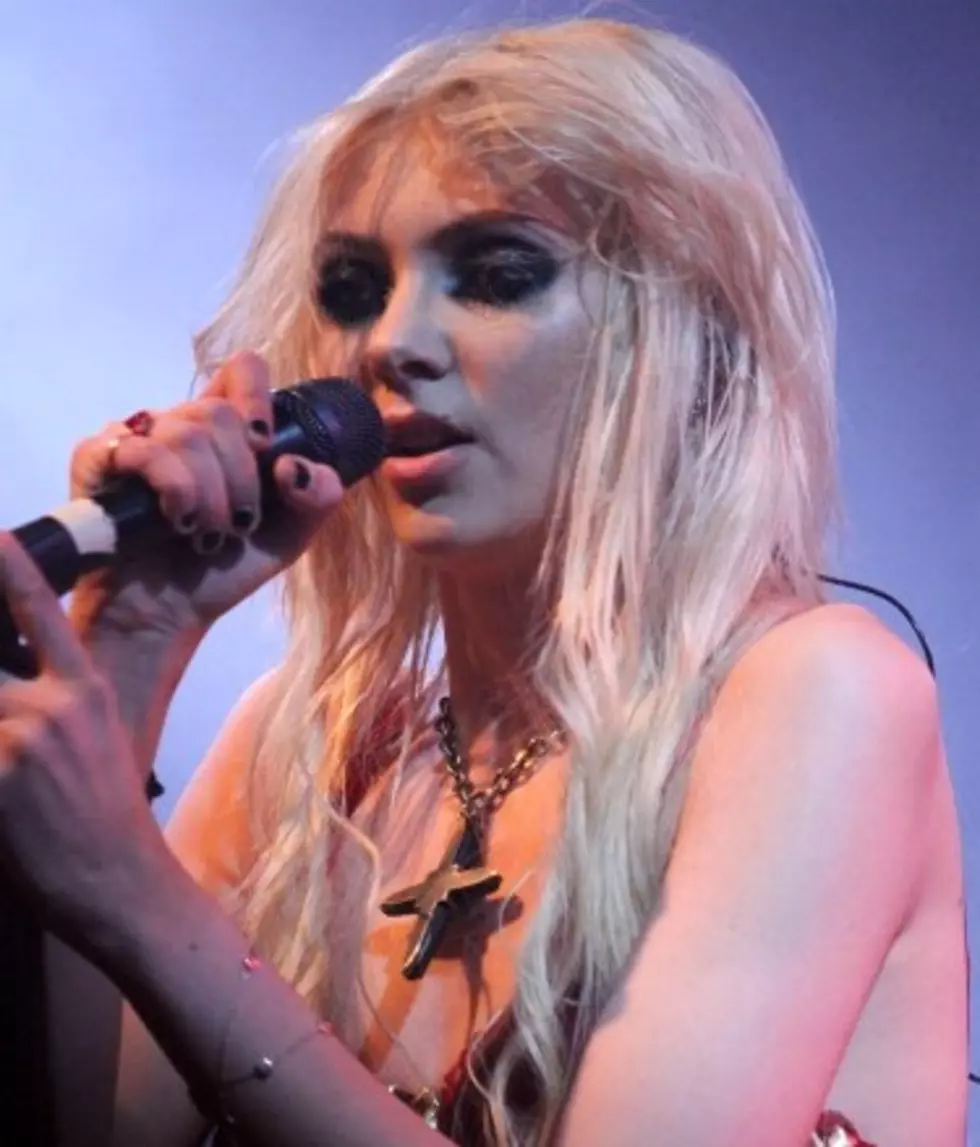 Black Eye Shadow, Tattoos and Rock and Roll &#8211; Watch The Pretty Reckless&#8217; &#8216;Heaven Knows&#8217; Video