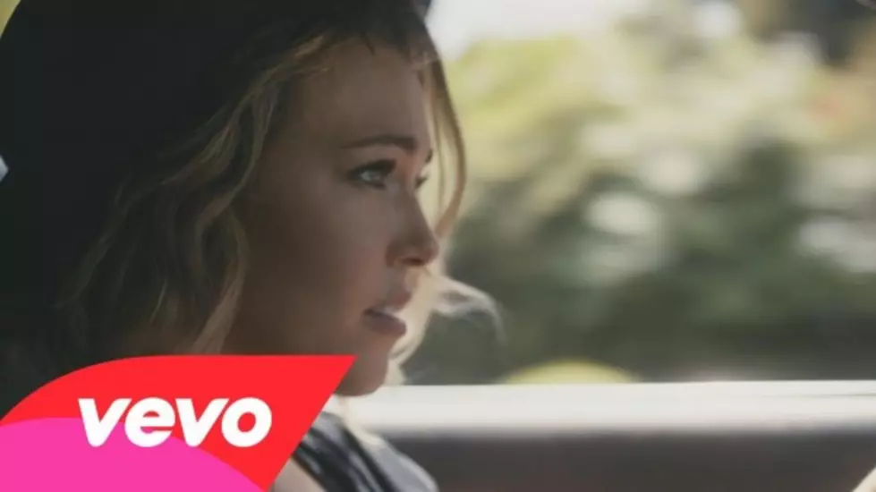 Check out the Video for Rachel Platten’s ‘Fight Song’