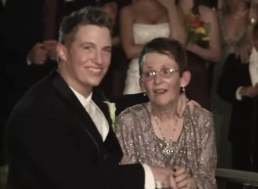 Groom Dances With Mom With ALS