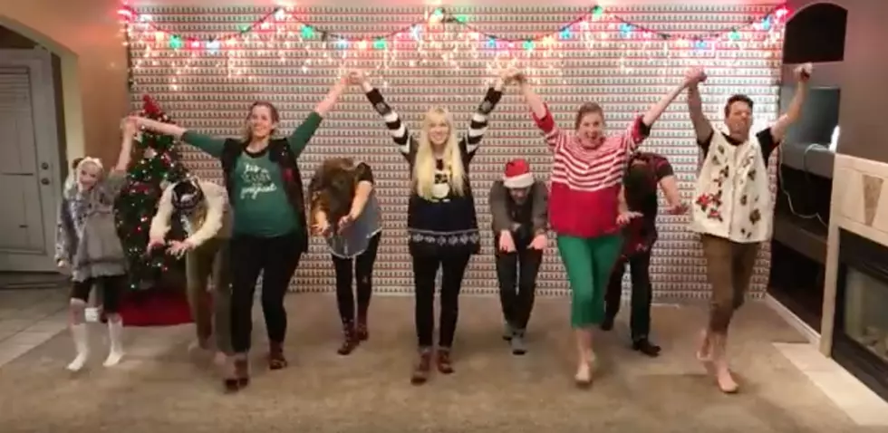 Dancing Family of Eight Are #HolidayGoals