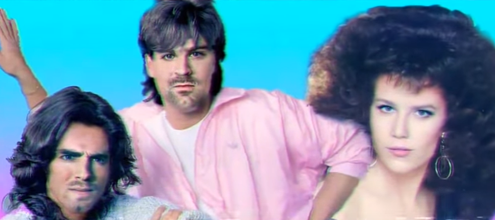 The Chainsmokers Song Gets 80’s-Style Remix