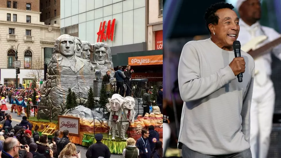 Mount Rushmore and Smokey Robinson Team-Up for Macy’s Thanksgiving Parade