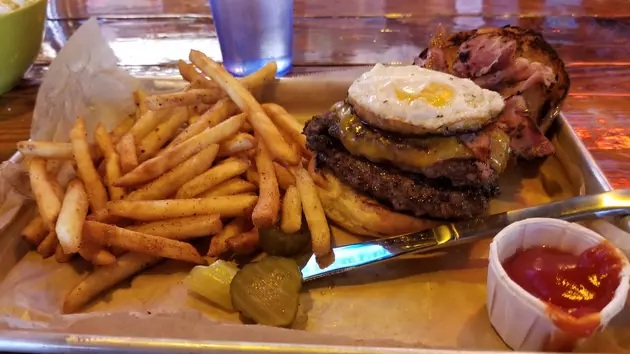 Hot Chip Burger Bar in Minnesota Will Send Your Taste Buds on a Tantalizing Adventure