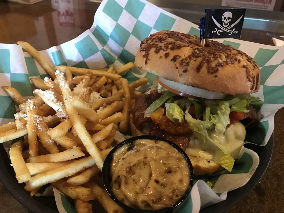 Downtown Burger Battle 2020: Falls Landing Bar and Grill’s The Armada Burger