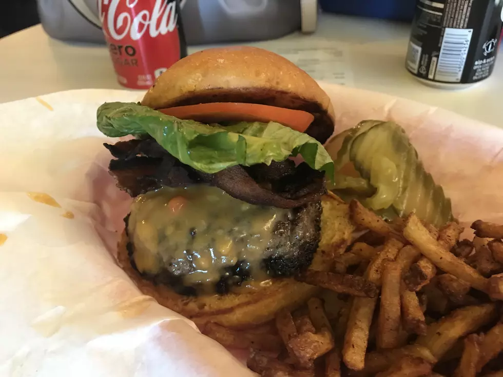 Downtown Burger Battle 2020: Swamp Daddy&#8217;s VooDoo Juicy Lucy