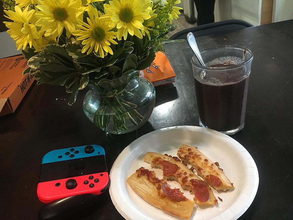 Right Now at Home: Fortnite, Pizza, Fresh Flowers, Gross Smoothie