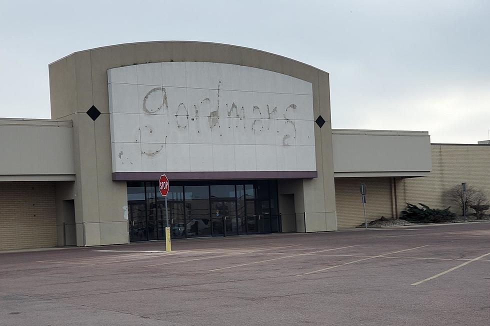 Sioux Falls&#8217; Empty Gordmans Building Used to be a LaBelle’s Catalog Showroom