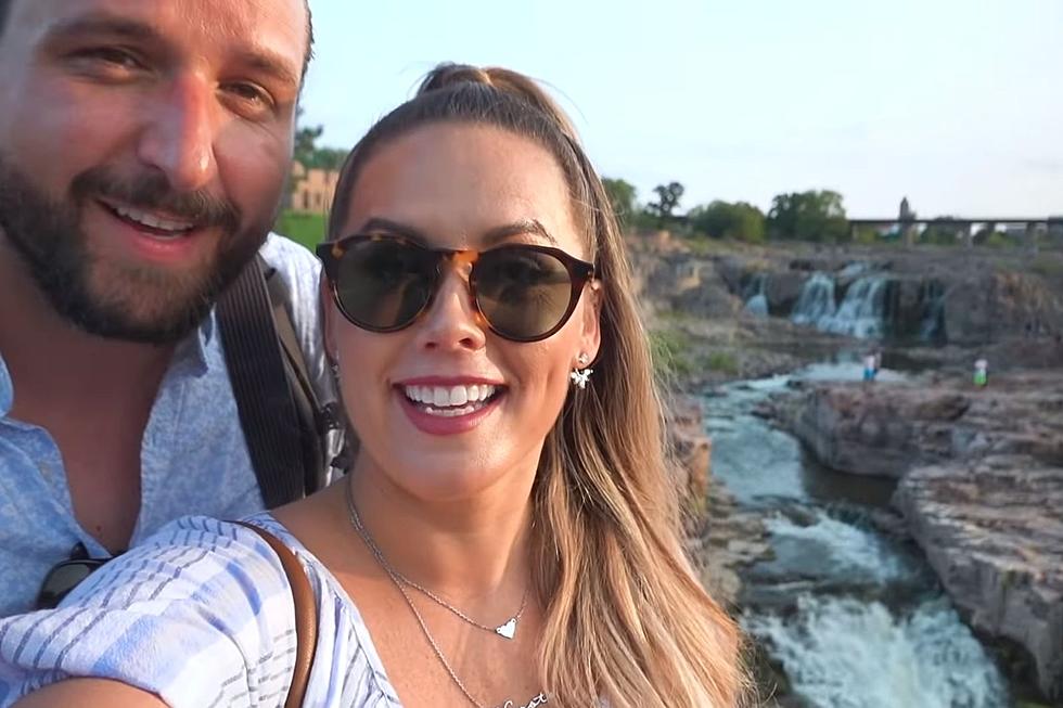 Watch: Travel Vloggers Explore Sioux Falls