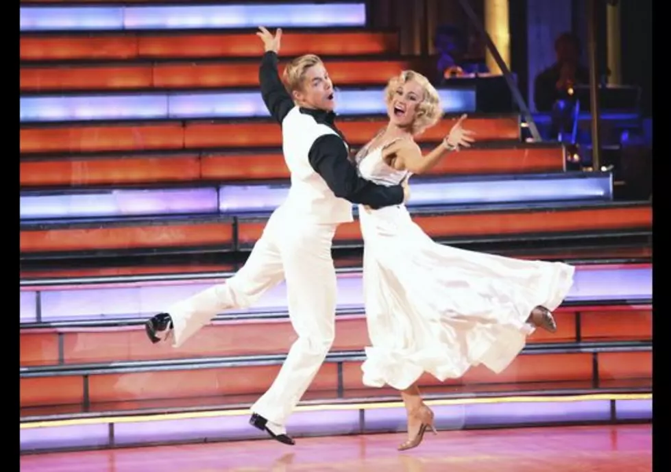 Country Fans Can Make Kellie Pickler A &#8216;Dancing With The Stars&#8217; Champion