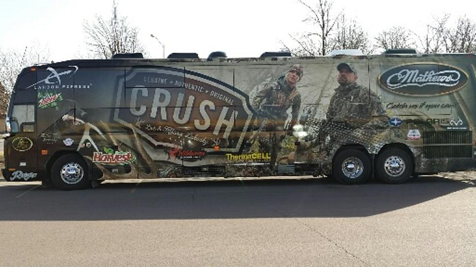 Hunting Celeb’s Lee and Tiffany’s Crush Bus Spotted in Sioux Falls