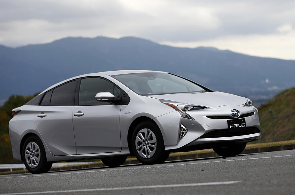 Toyota Recalls Hybrid Priuses Worldwide
