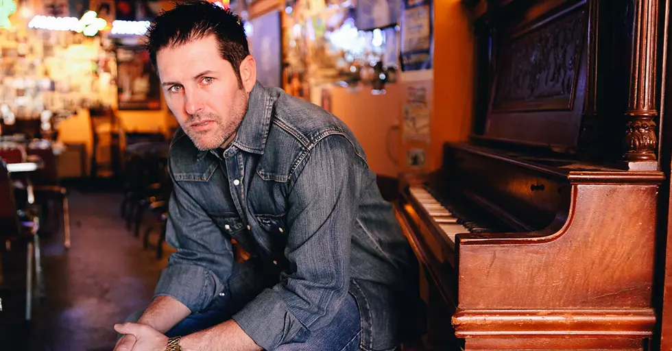 Casey Donahew to Play New Years Eve Party at The District