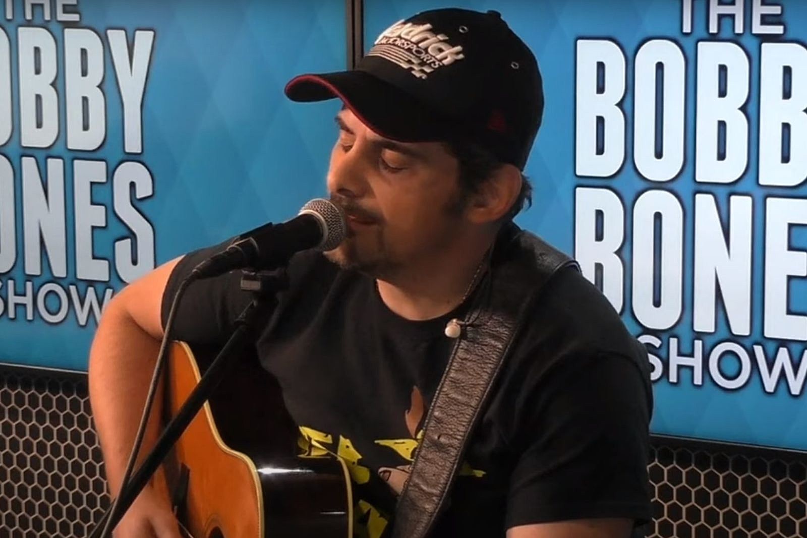 Brad Paisley Surprises Fan With Performance Of 'Then' For Wedding