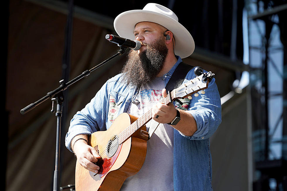 Larry Fleet to Play The District in Sioux Falls