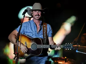 It’s Your Chance To Win Tickets To See Riley Green in Sioux Falls