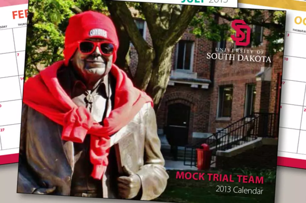 USD Mock Trial Team Selling Statue Calendar