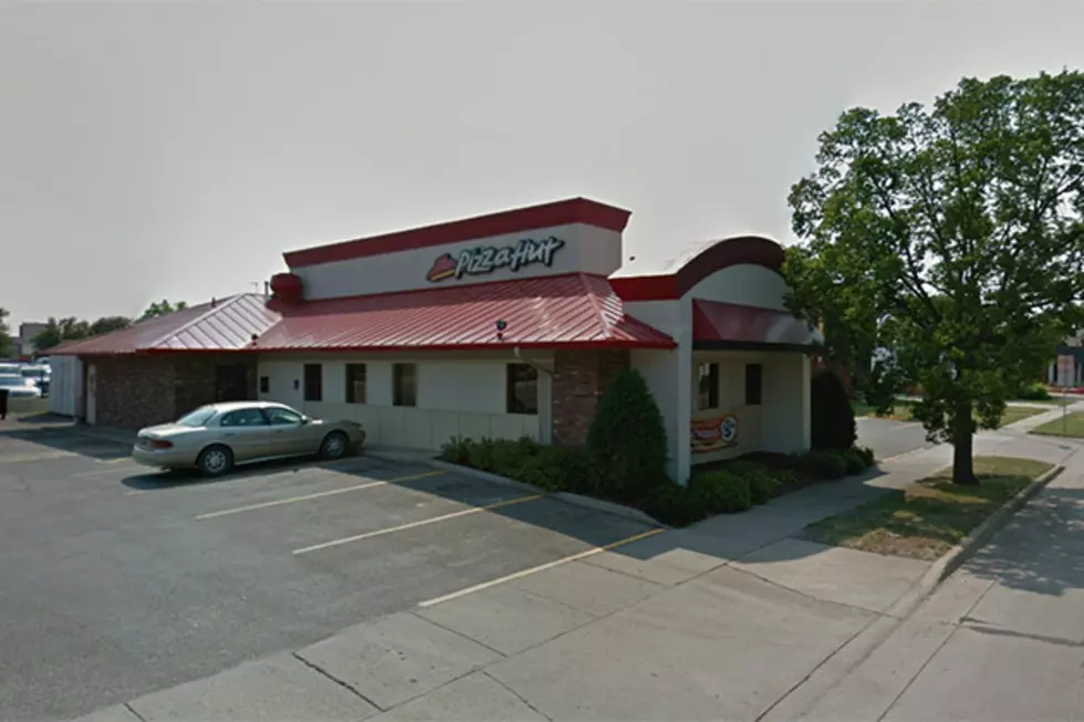 Pizza Hut in Brookings Robbed at Gunpoint