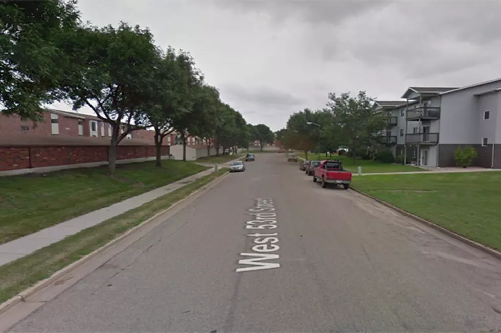 Sioux Falls Man Robbed at Knifepoint Outside Apartment Building on West 53rd Street