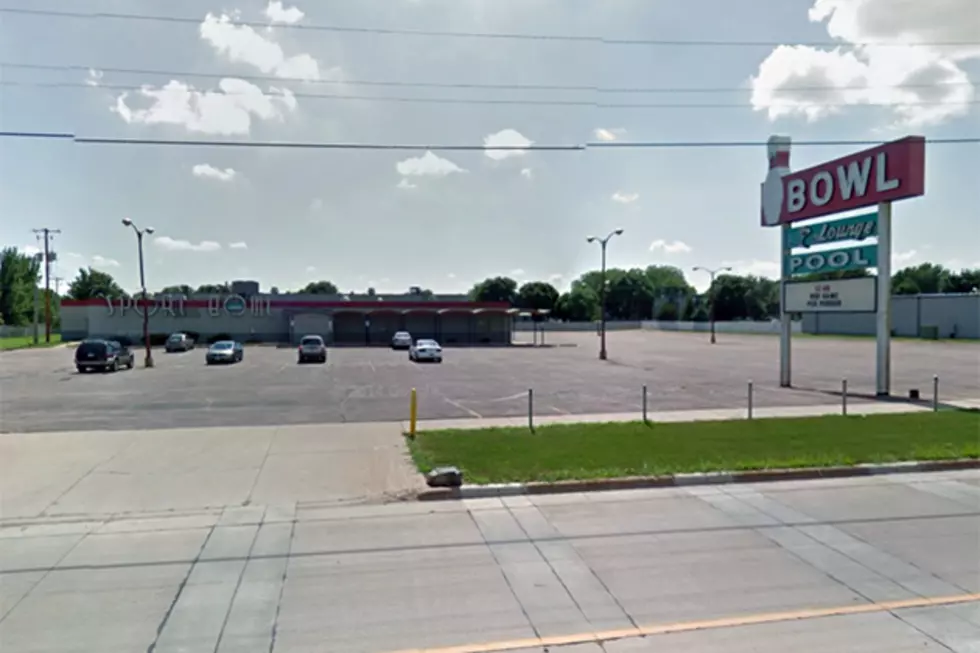 Burglars Hit Sport Bowl on Burnside Street in Sioux Falls, Leave Empty-Handed
