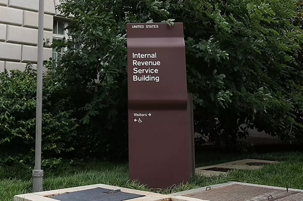 Indictment: Doctor Falsely Reported Wedding Expenses to IRS