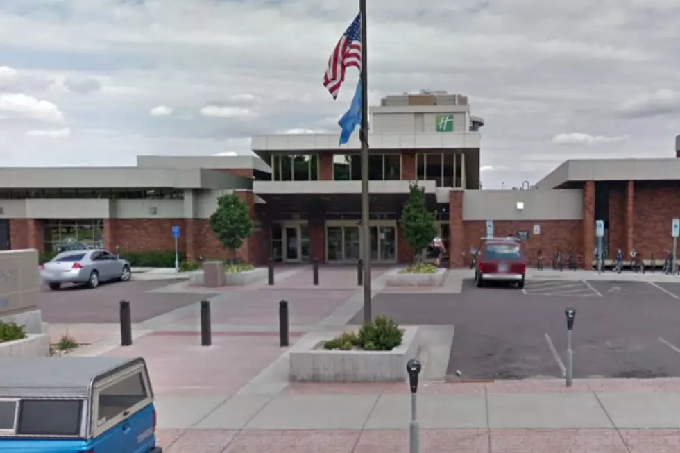 Girl, Mom Catch Couple Having Sex in Sioux Falls Library