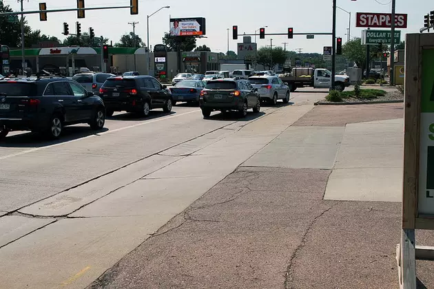 Sioux Falls Drivers, Traffic Signals Look to Adapt with New Technology