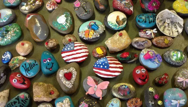 Sioux Falls Rocks Brings Random Rocks of Kindness