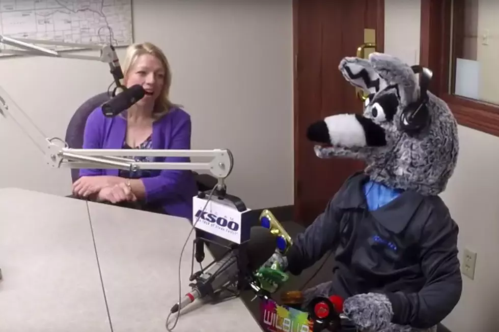 Gigglebee’s Wilbur the Coyote Talks About His Return to Sioux Falls