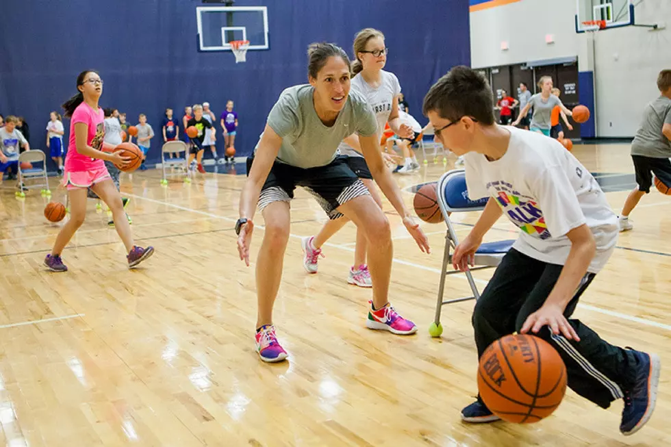 Hy-Vee Sanford Legends for Kids Awards More Than $175,000 in Grant Money