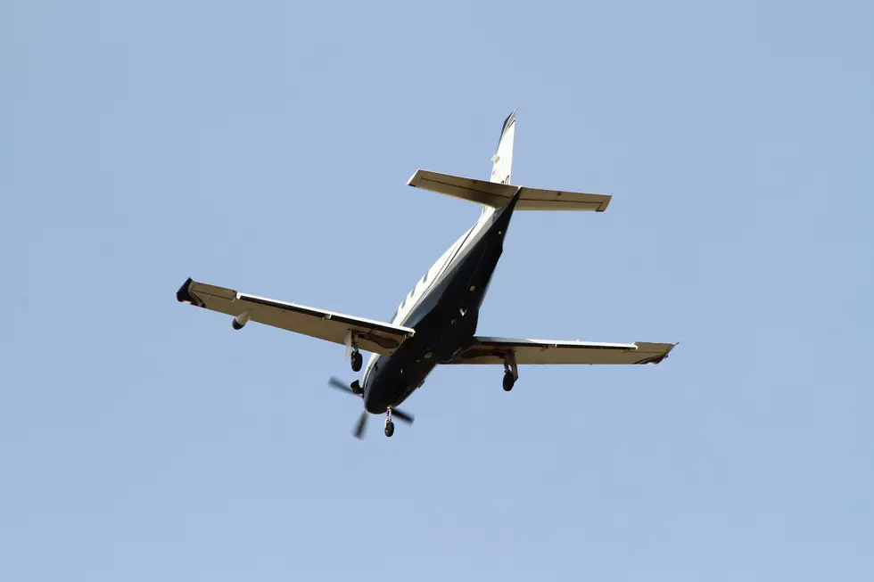 2 Suffer Minor Injuries When Plane Flips in South Dakota