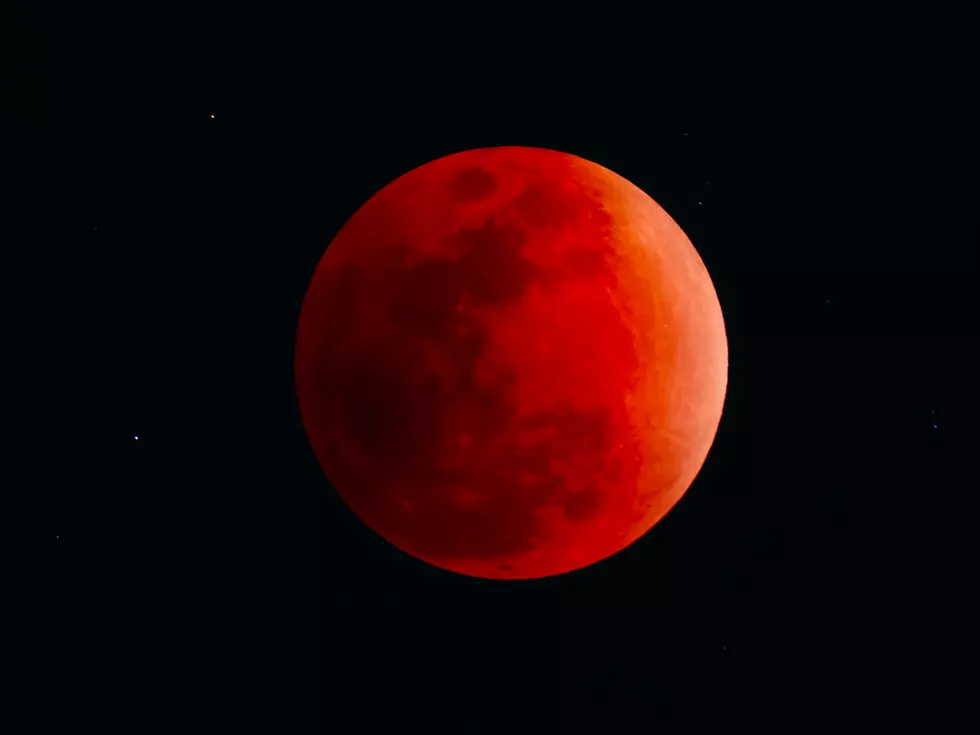 Total Lunar Eclipse AND Blood Moon Occuring This Weekend